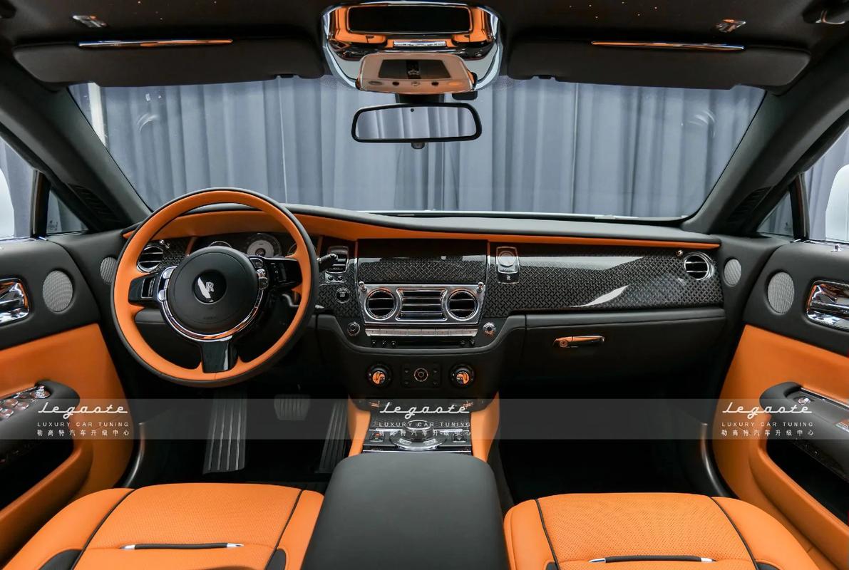 劳斯莱斯车内部图片 劳斯莱斯车内图片手拍
