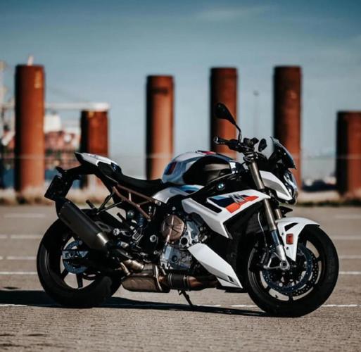 宝马s1000(宝马s1000RR)