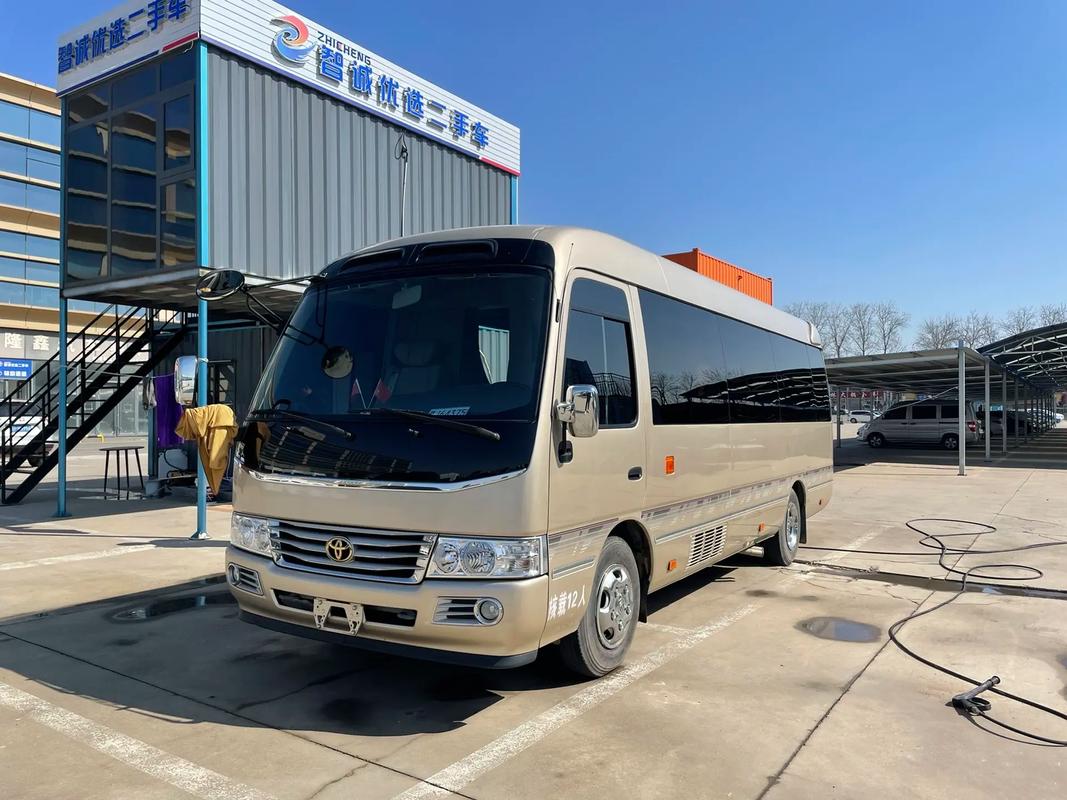 丰田柯斯达汽车 丰田柯斯达汽车图片