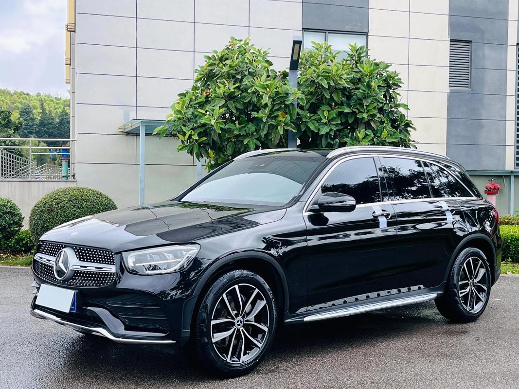 glc300属于什么档次(大奔glc300l多少钱)