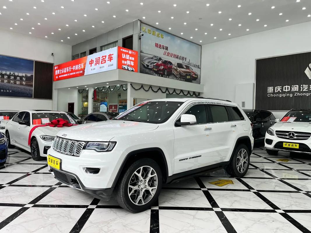 大切诺基价格图片(大切诺基l2021款价格图片)