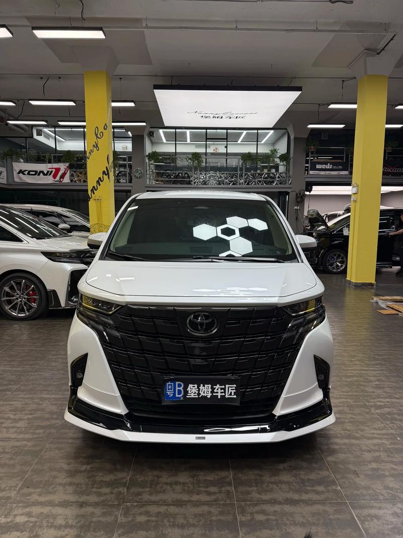 丰田alphard保姆车v6／丰田alphard efour