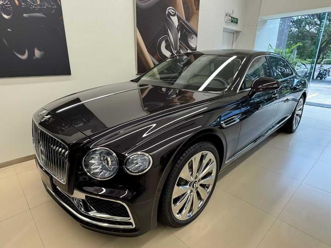 宾利两门四座有哪些车型(宾利二门四座轿跑)