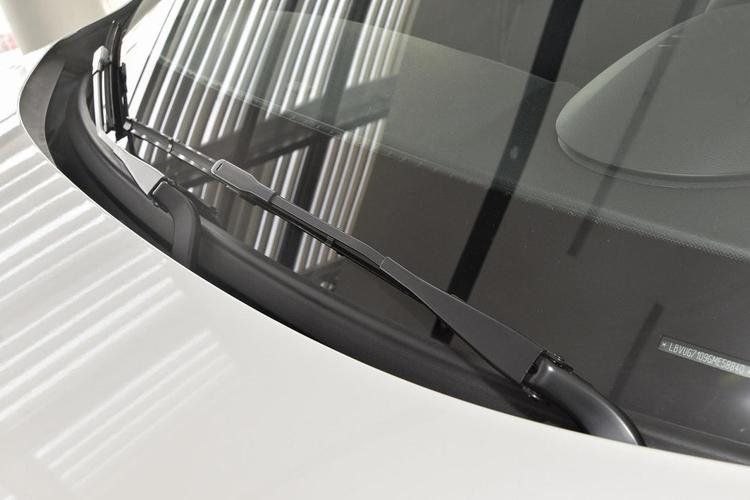 【宝马一系进口,宝马一系进口雨刮器】