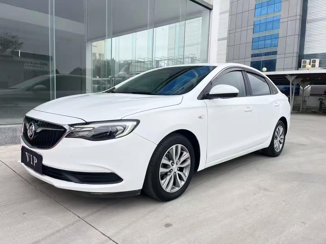 别克英朗是全球车型吗,别克英朗属于suv吗