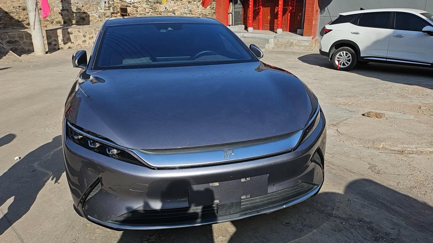 【比亚迪汉图片外观,比亚迪汉 2021款图片】