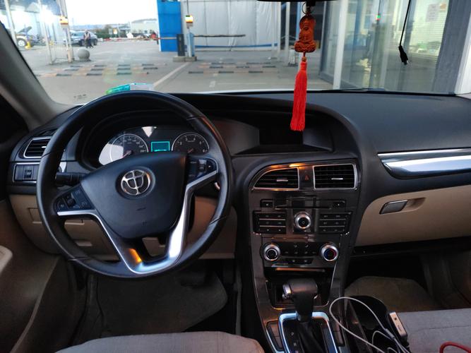 12年中华v5怎么样,2012款中华v5