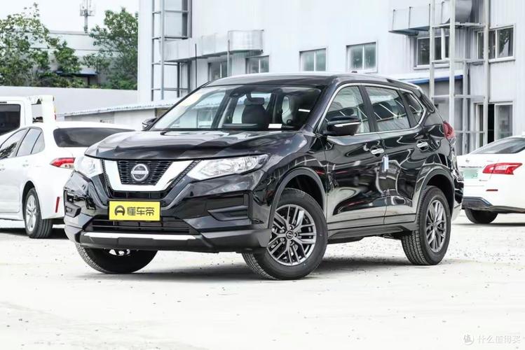 全新天籁2022 全新天籁2025新款跟25款奇骏荣誉哪个好